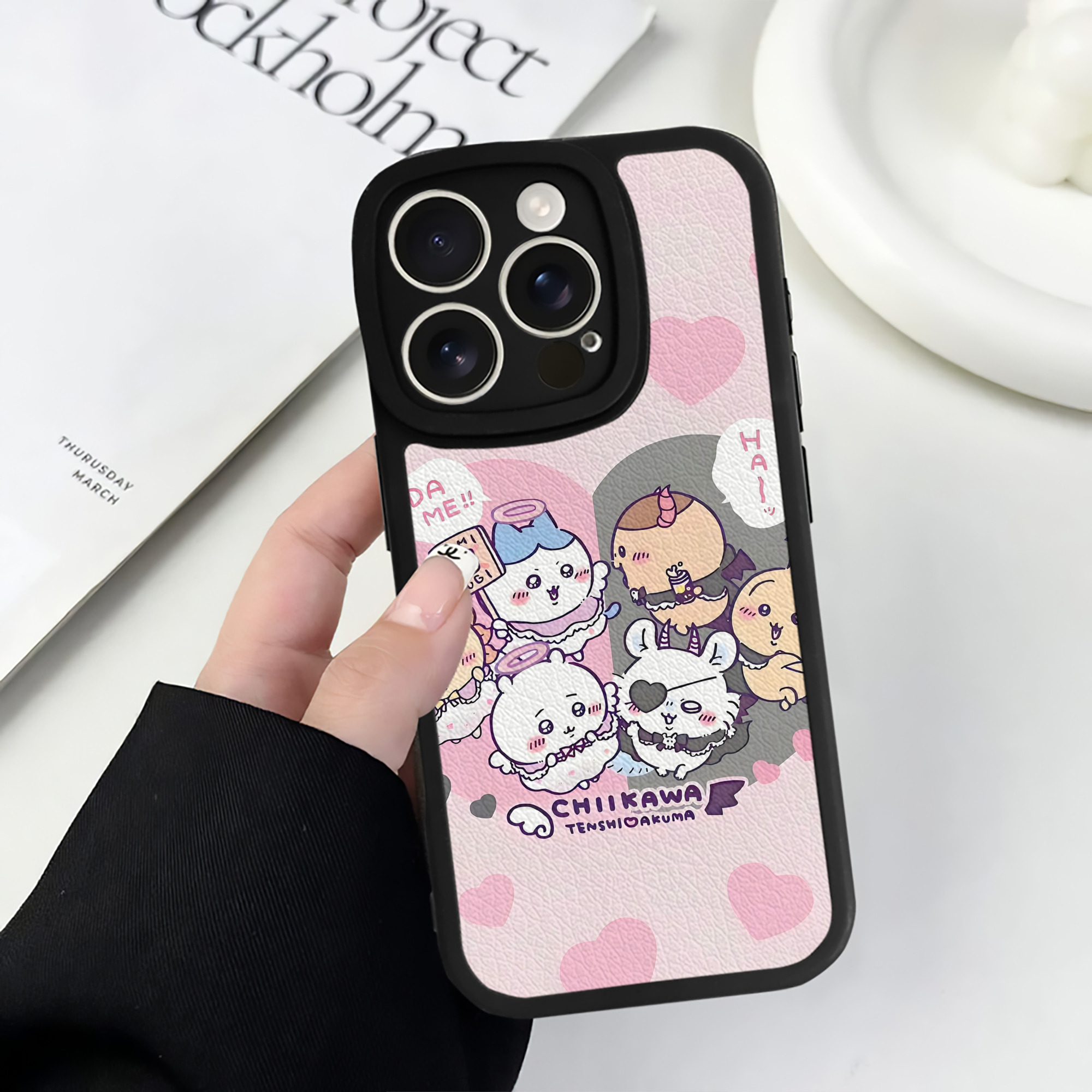 （画像用） ちいかわ Chii-kawa 【iPhone 16シリーズ対応】シリコンスマホケース（レザー調） 材質：シリコン